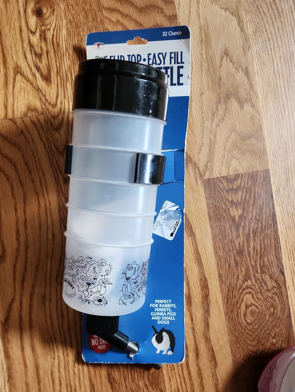 NWT Little Giant 32oz Flip-Top Easy Fill Small Animal Water Bottle